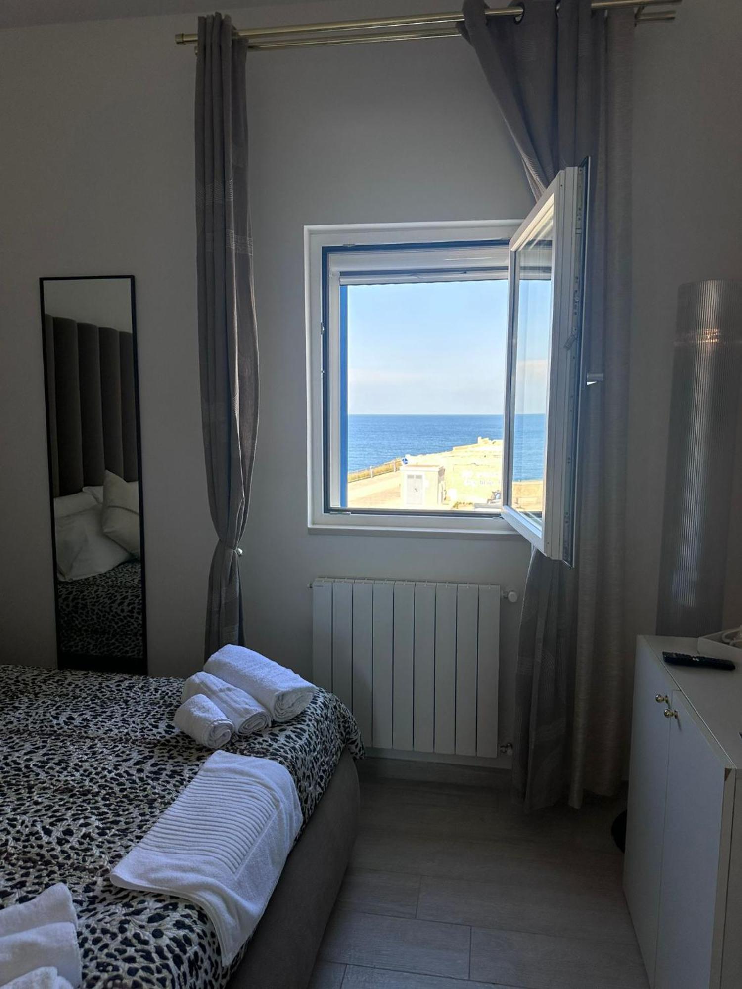 Altamarea Rooms Polignano a Mare Eksteriør billede